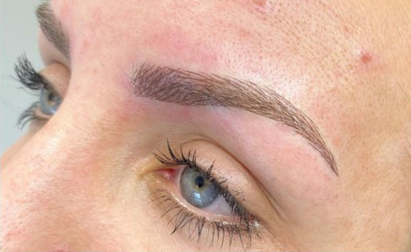 Hairstroke Brow Hairstroke Brow
